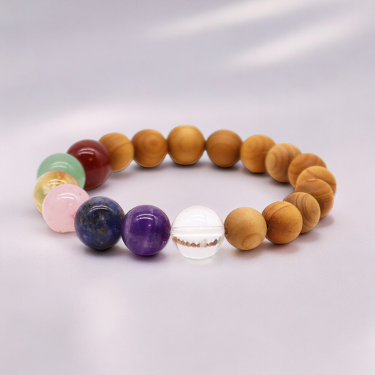 Bracelet en bois de cèdre 7 chakras